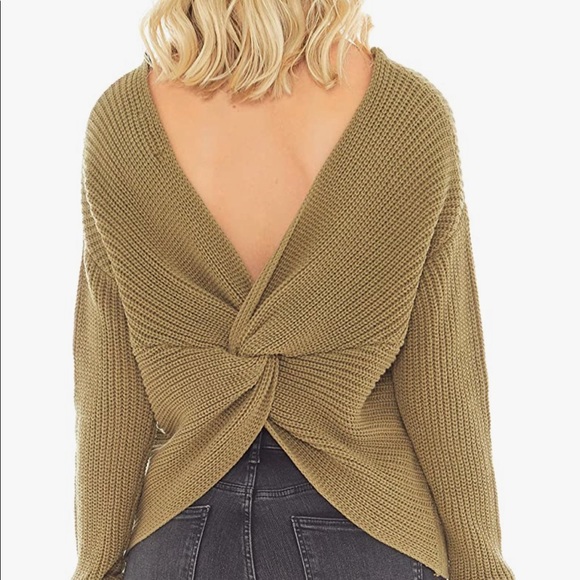 Love Tree Oversized Twisted Back Sweater NWT - Picture 1 of 5